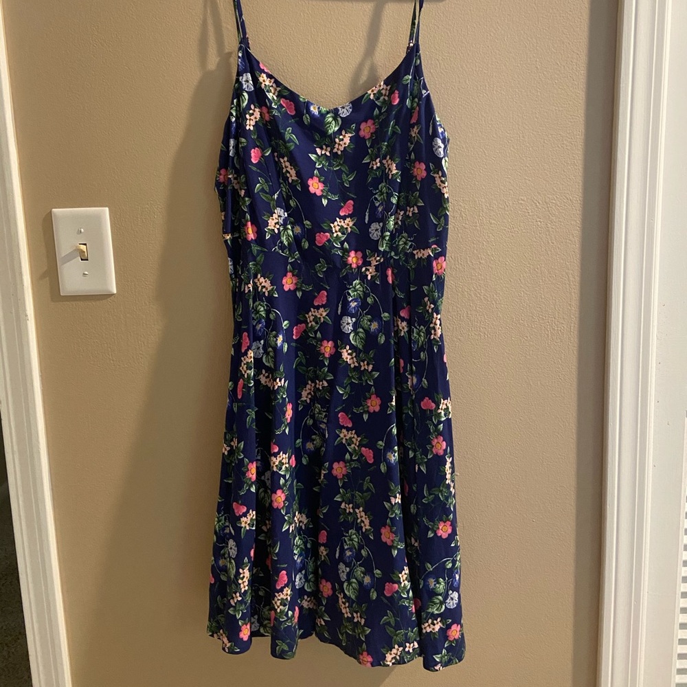 Floral patterned Old Navy summer dress!